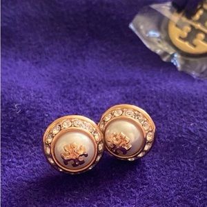 Tory Burch Pearl Rose Gold earrings